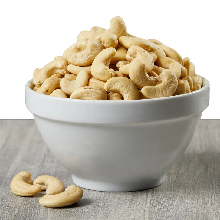 Kirkland Signature Organic Whole Cashews, Unsalted, Unroasted, 2.5 lbs