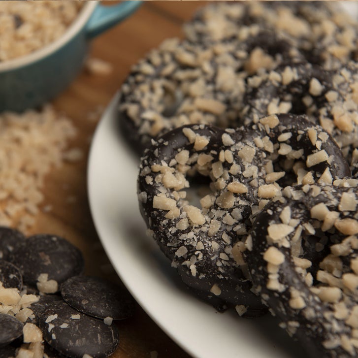 Sweet Penny Toffee and Cookies N' Creme Pretzel Assortment, 64 oz, 60-count