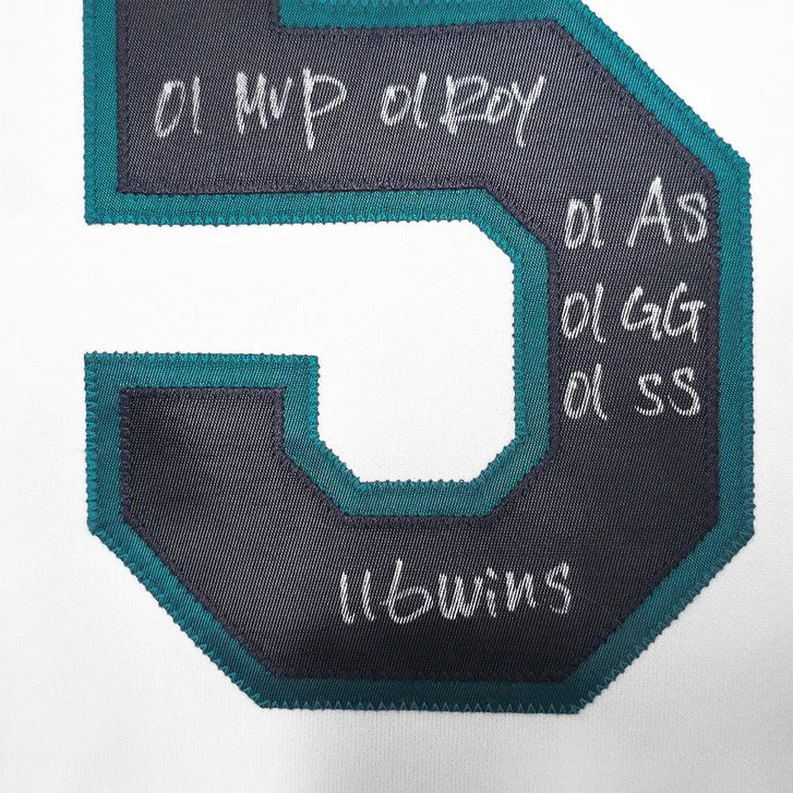 Ichiro Suzuki Autographed Seattle Mariners Game Used 2001 Rookie Year White Home Jersey - MCS Authenticated