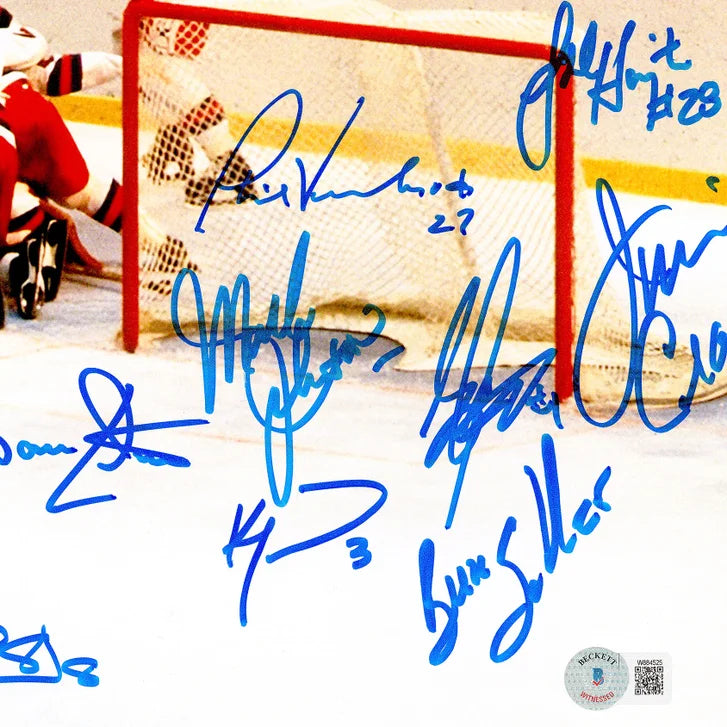 1980 Team USA Miracle on Ice Autographed Framed Photo with 19 Signatures - Beckett Authenticated