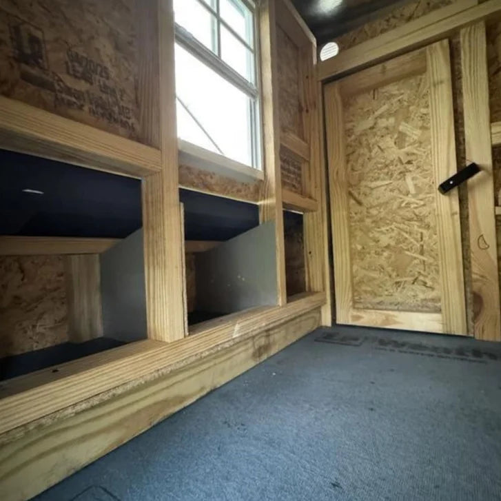 OverEZ Medium Chicken Coop with Feeder and Waterer