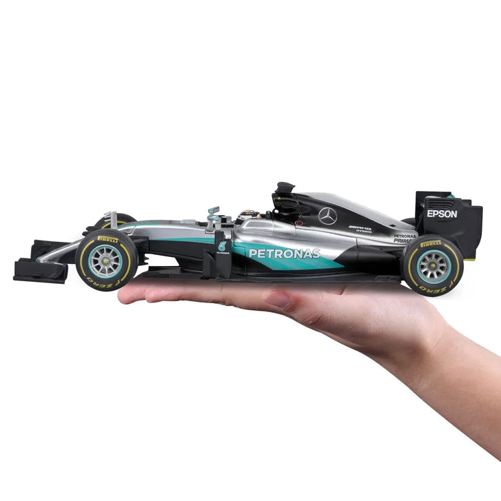 Bburago 1:18 Formula Die-cast Car, Mercedes